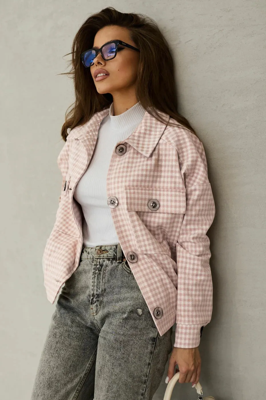 Shirt Jacket Necessary Clothes in the Off-Season Style Fashion Taste for the Beauty of Life