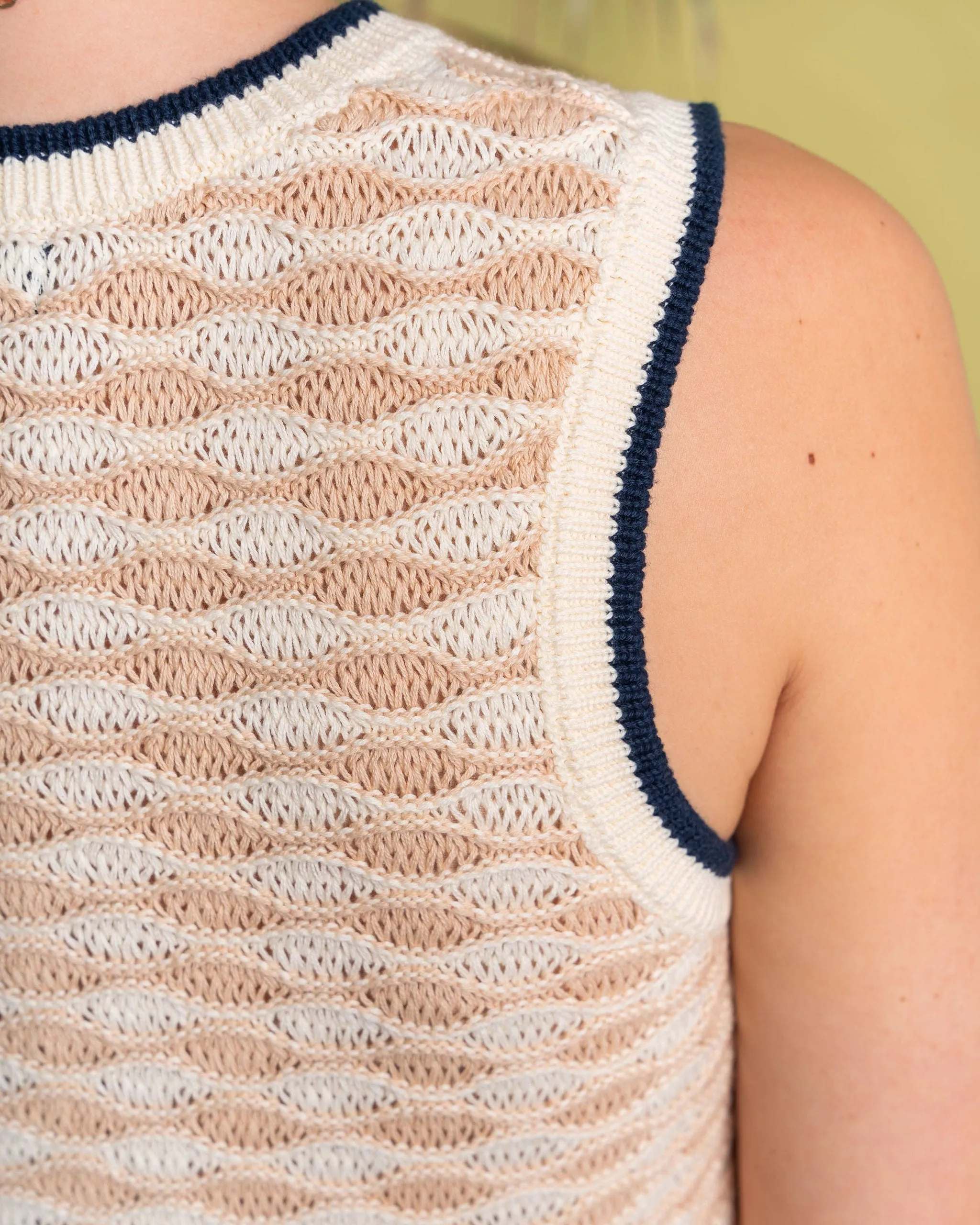 Tessie - Womens Knitted Vest - Cream